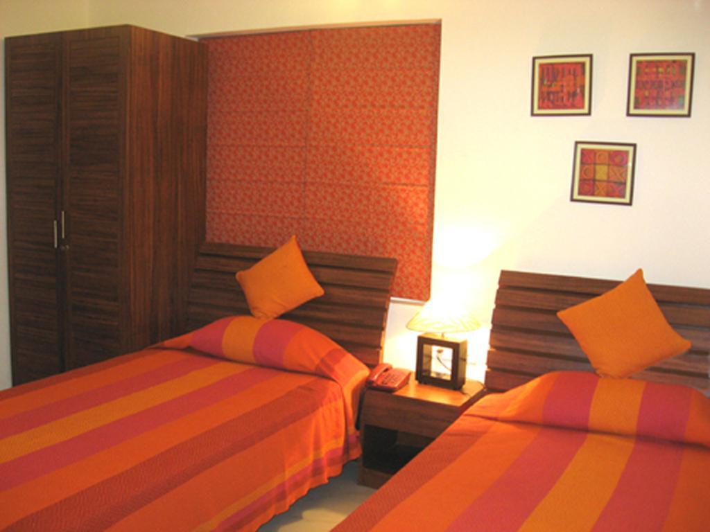 Red Arrow Residency Hotel Kolkata Bagian luar foto