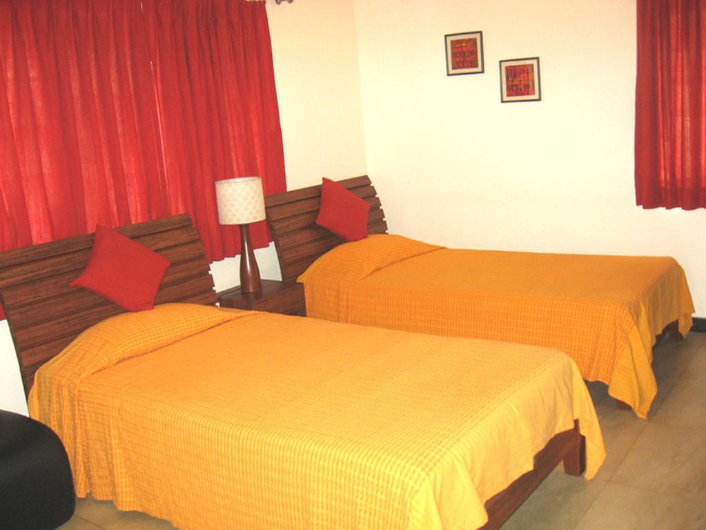Red Arrow Residency Hotel Kolkata Bagian luar foto
