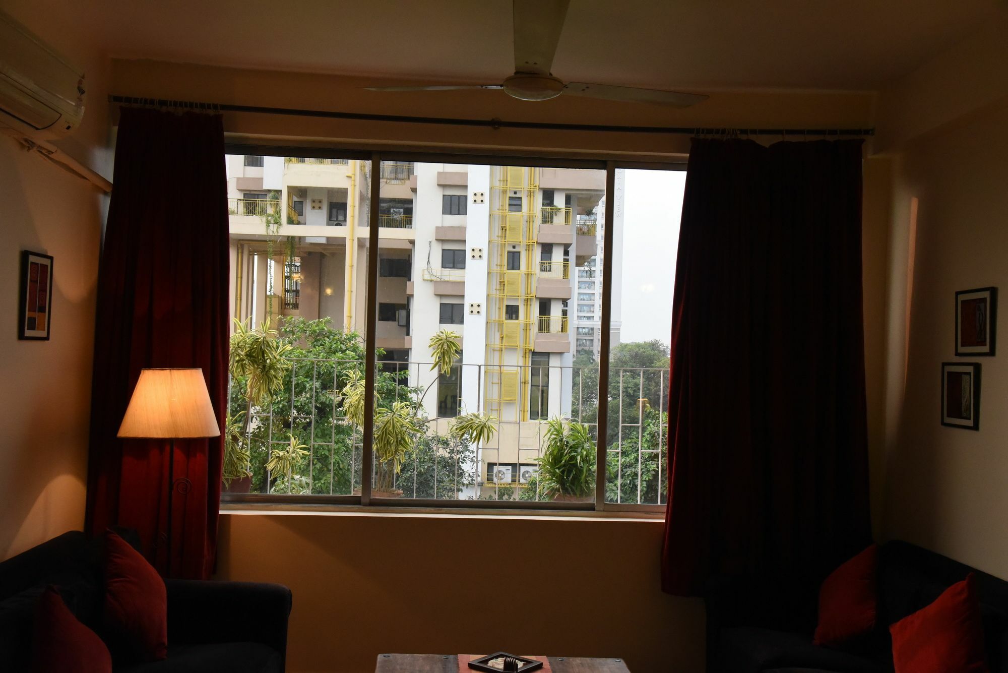 Red Arrow Residency Hotel Kolkata Bagian luar foto
